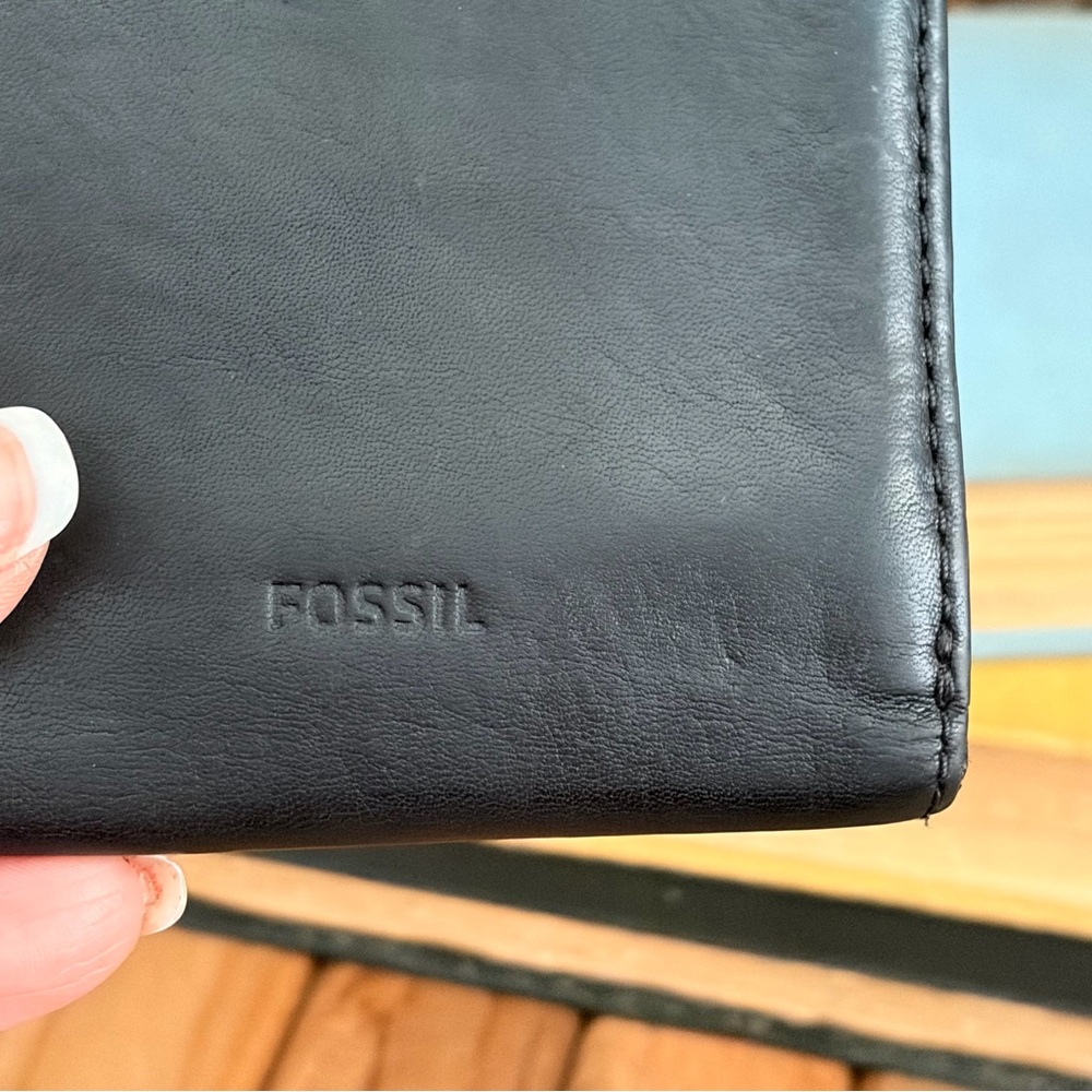 Fossil Black Leather Bifold Wallet Minimalist - Picture 9 of 9